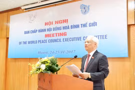 Hanoi hosts World Peace Council meeting