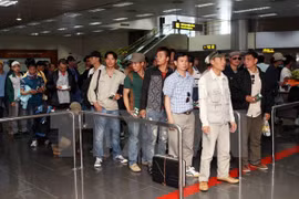 Vietnamese overseas agencies care for Vietnamese citizens