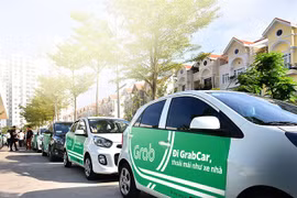 Drivers hurt in Grab, Uber, taxi price war