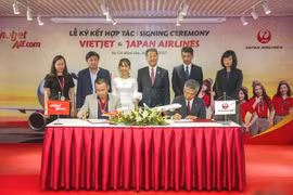 Vietjet Air, Japan Airlines ink cooperation deal 