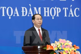 President attends Vietnam-China economic, trade cooperation seminar