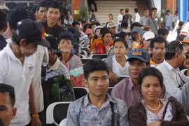 Thailand to apply new migrant worker law