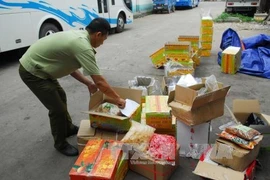HCM City launches Tet food complaint line