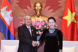 Senior legislators pledge to boost Cambodia-Vietnam cooperation