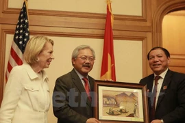 More Vietnamese localities promote themselves in US
