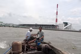 Paper factory pollution under scrutiny