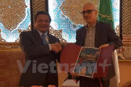 Vietnam seeks trade links with Algerian locality