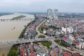 Hanoi: New bridge to be constructed over Red River