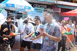 Songkran festival kicks off in Thailand