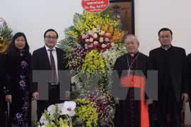 Leaders wish Catholics nationwide merry Christmas 