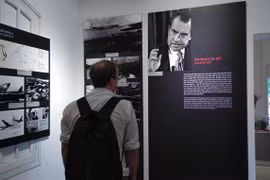 Exhibition reviews Dien Bien Phu in the Air campaign
