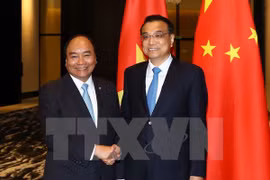 Vietnamese, Chinese prime ministers hold meeting in Manila
