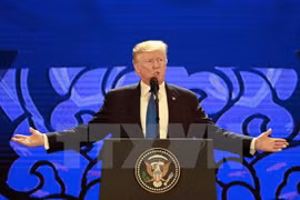 APEC 2017: US President hails Vietnam as fastest-growing economy