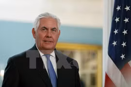 US Secretary of State visits Myanmar, seeking to ease Rohingya crisis