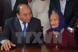 Prime Minister visits heroic mothers in Quang Nam