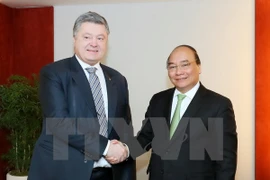 Vietnamese PM highlights impacts of Industry 4.0 in Davos