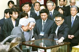 Japanese Emperor, Empress visit biology museum in Hanoi