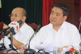 Hanoi leader holds dialogue with Dong Tam commune’s residents