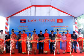 Vietnam helps Laos build printing factory