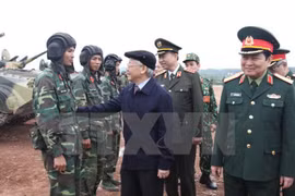 Party leader inspects training at National Shooting School