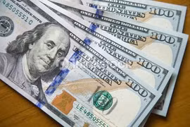 Reference exchange rate drops 2 VND