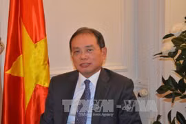 Vietnam attends La Francophonie ministerial meeting in Paris