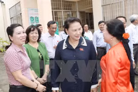 NA Chairwoman Nguyen Thi Kim Ngan meets Can Tho voters