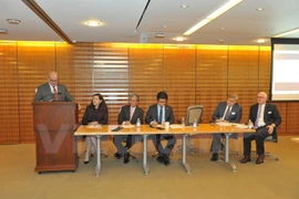 Vietnam promotes APEC Year 2017 in US