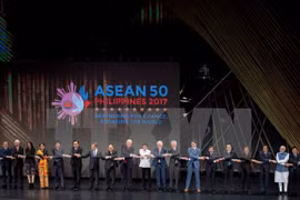 EAS leaders focus discussions on Korean peninsula’s peace