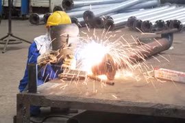 Romanian shipyard to recruit 300 Vietnamese workers 