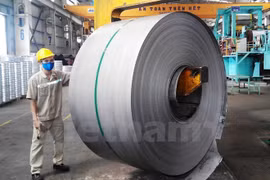 12,000 tonnes of iron sheets shipped to Europe