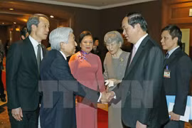 President says good-bye to Japanese royal couple 