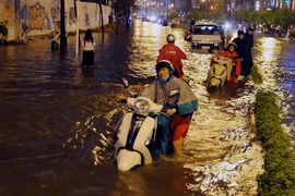 HCM City seeks funds for 36 flood projects