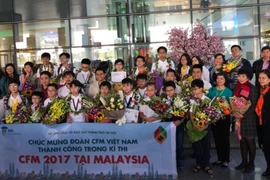 Hanoi students bag medals at international competitions 