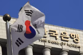 RoK revises up economic growth forecast to 3 percent