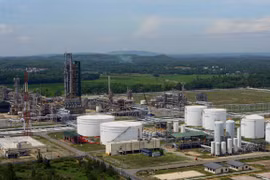Dung Quat oil refinery works on expansion project