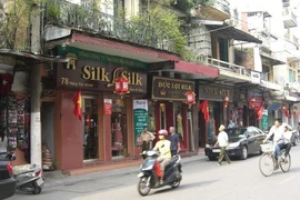 Vehicle ban on parts of Hoan Kiem