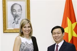 Vietnam, Netherlands share visions on financial policy enforcement