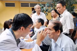  Nearly 470,000 people get free medical check-ups
