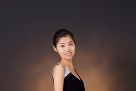 Foreign soloists take stage