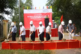 Novaland builds bridges in Dong Thap