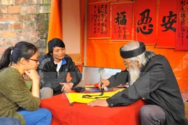 Hanoi: calligraphy fest to run during Tet