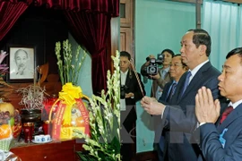 President pays tribute to Uncle Ho