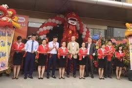 New Auchan supermarket opens in Hanoi