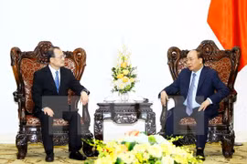 PM calls for Hong Kong investment in hi-tech agriculture, industry