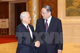Chinese senior officials hail visit by Vietnam’s Party leader