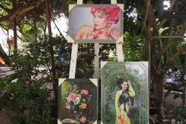 First rose festival held in Hanoi