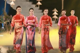 Hue craft festival honours artisans, craft villages