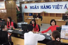 Some banks enter new rate race