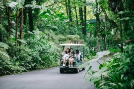 Visitors enjoy sightseeing activities while staying at the Melia Ba Vi resort in Ba Vi district, Hanoi. (Source: hanoimoi.com.vn)